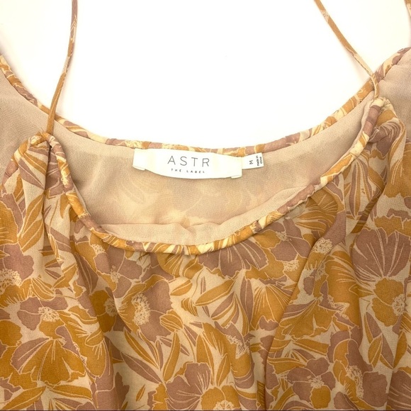 Revolve ASTR the Label Josephine Cold Shoulder Top - Picture 5 of 9